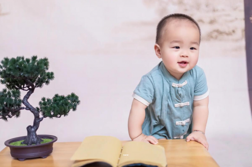 祁阳宝宝爱吐奶是什么原因